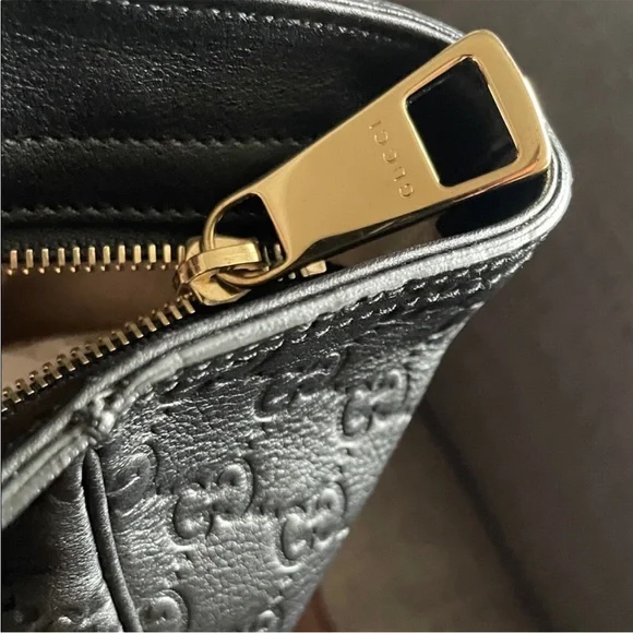 Gucci Black Microguccissima Large Tote Bag - Picture 4 of 9